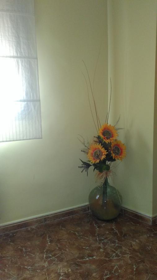 Hostal El Bodegon Ateca Bagian luar foto