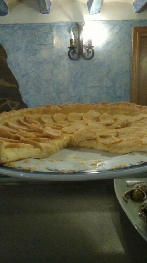 Hostal El Bodegon Ateca Bagian luar foto