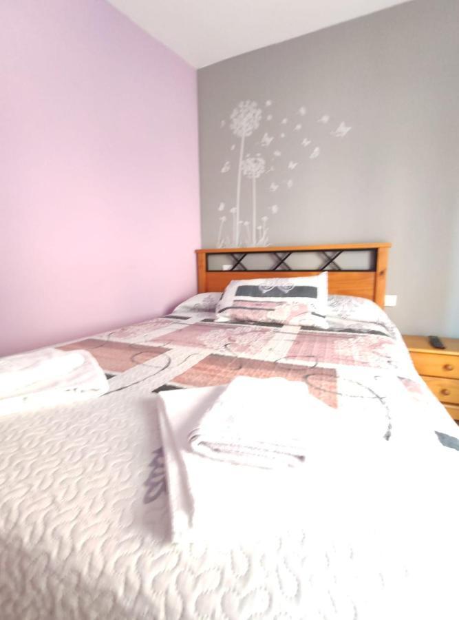 Hostal El Bodegon Ateca Bagian luar foto
