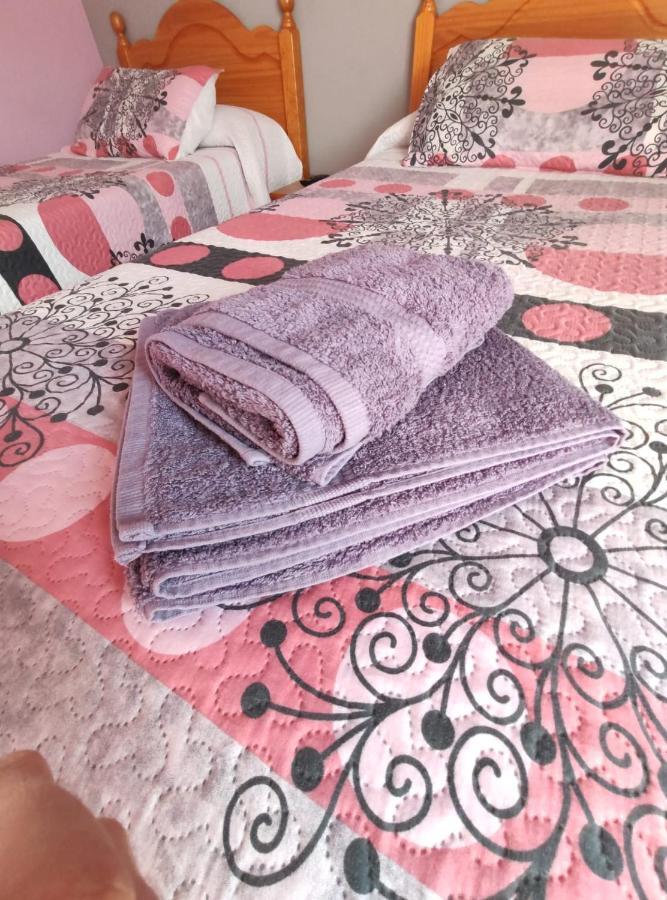 Hostal El Bodegon Ateca Bagian luar foto