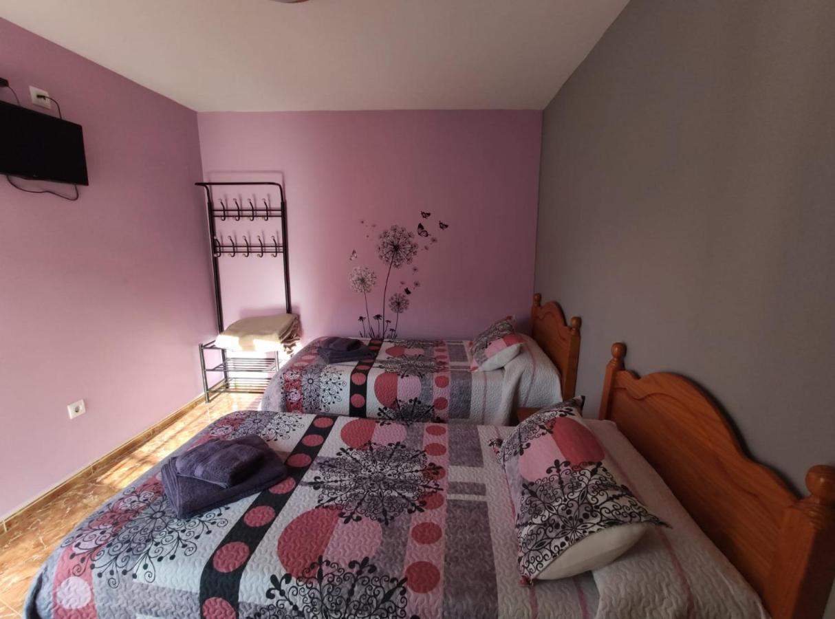 Hostal El Bodegon Ateca Bagian luar foto