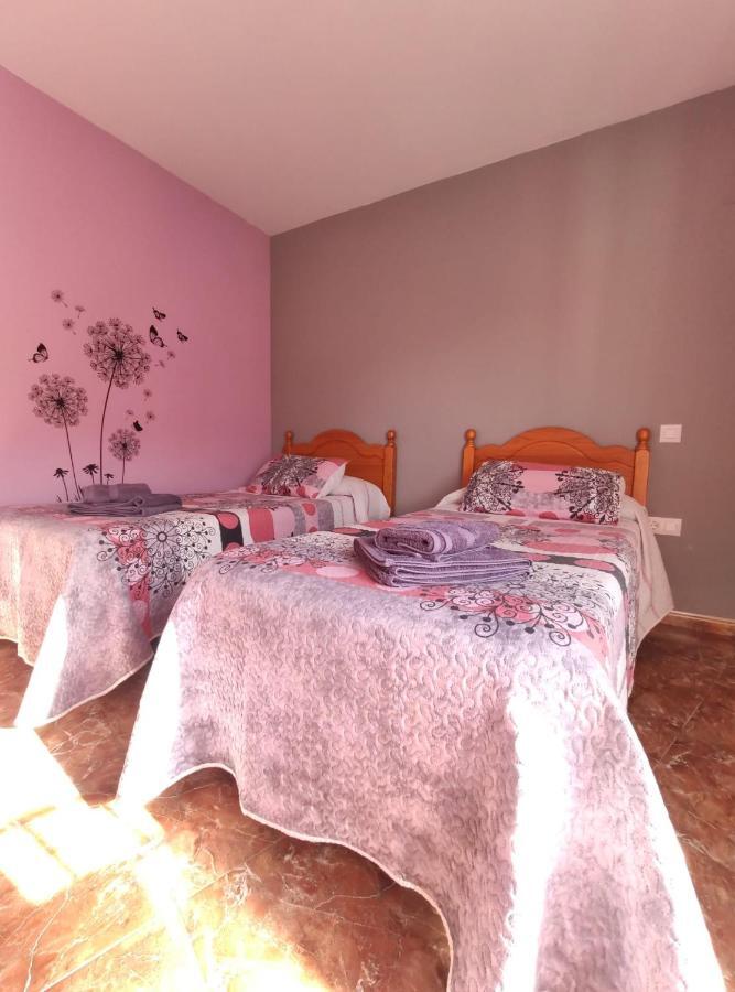 Hostal El Bodegon Ateca Bagian luar foto